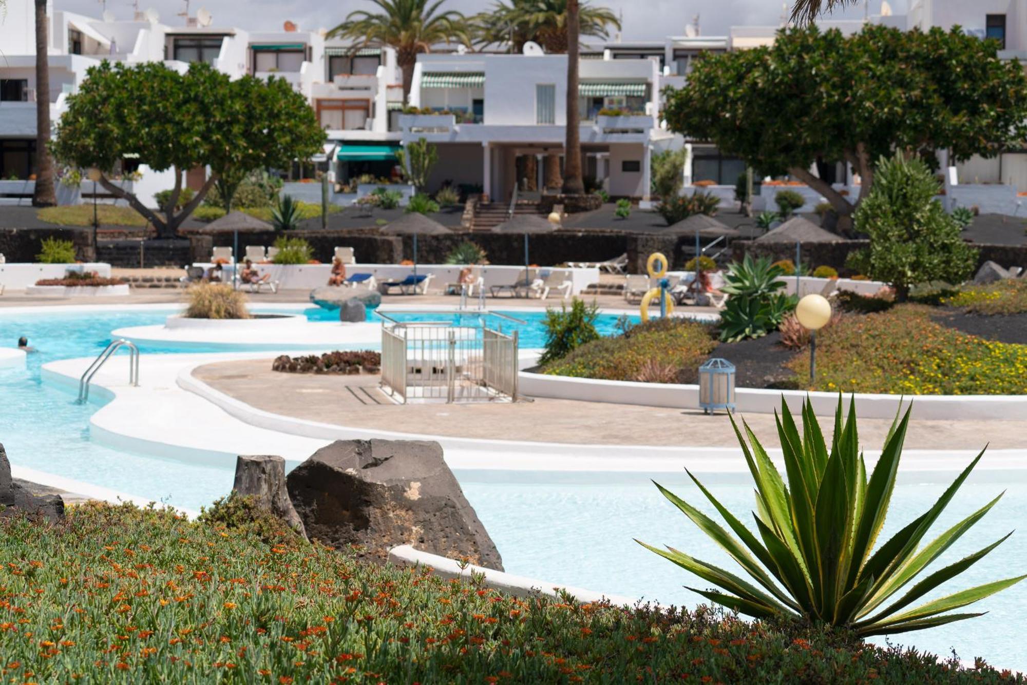 Lanzarote Beach Apartments, Casa Bruna Costa Teguise Buitenkant foto